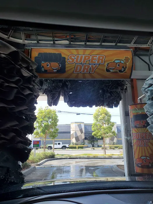 Fast5Xpress Car Wash Fullerton 6