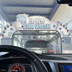 Two Thumbs Up Express Car Wash ico