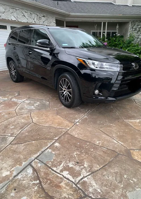 Yesos Touch Mobile Car Wash and Detailing Shop 5