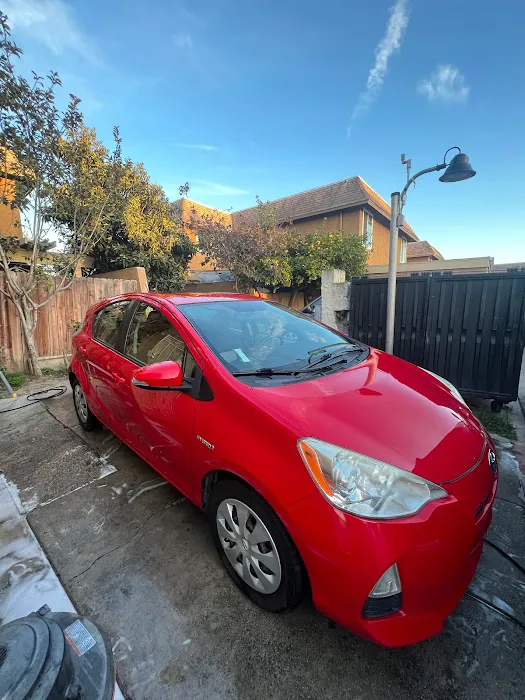Yesos Touch Mobile Car Wash and Detailing Shop 2