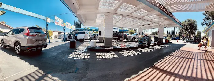 La Palma Car Wash 6