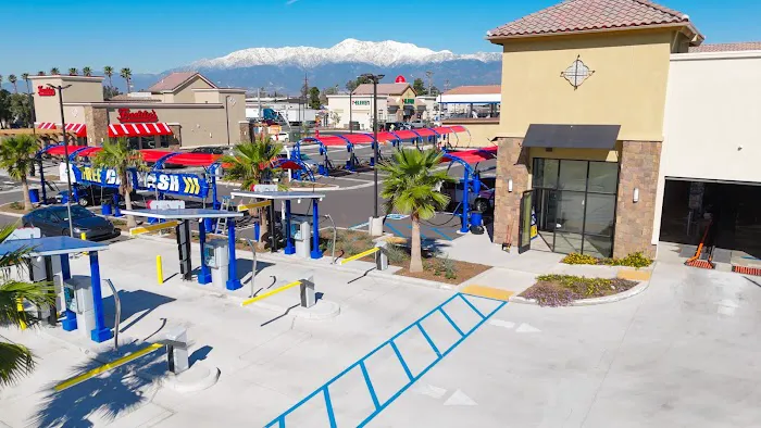 Fountain Blu Express Car Wash 3