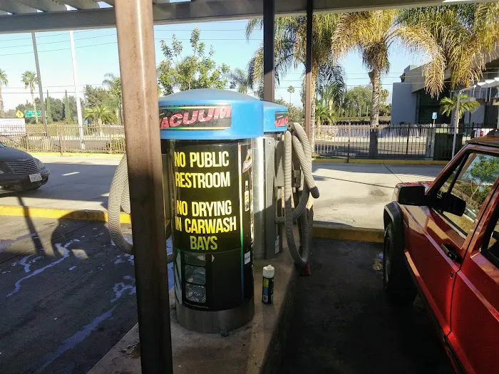 D'Oasis Car Wash 5