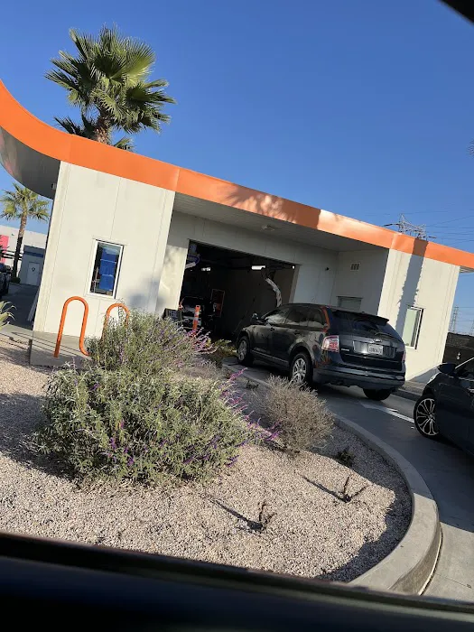 Fast5Xpress Car Wash South Gate 1