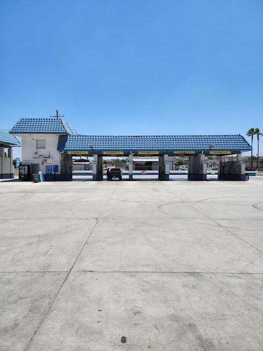 1$ Dollar Car Wash 3