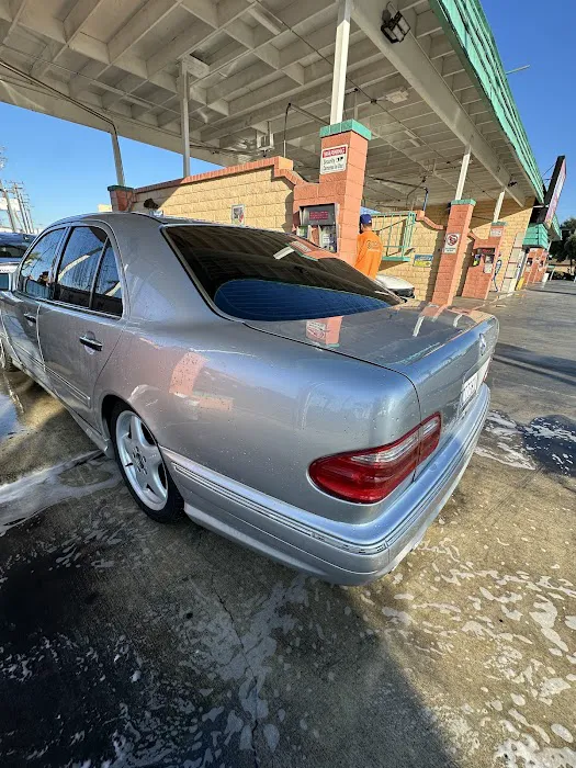 $ 1 Wash Every Day 9