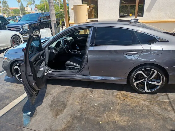 Baldwin Park Car Wash 1