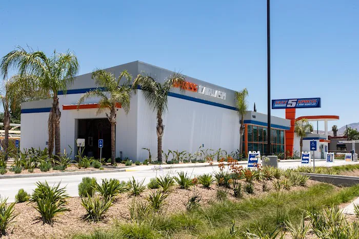 Fast5Xpress Car Wash San Bernardino 1
