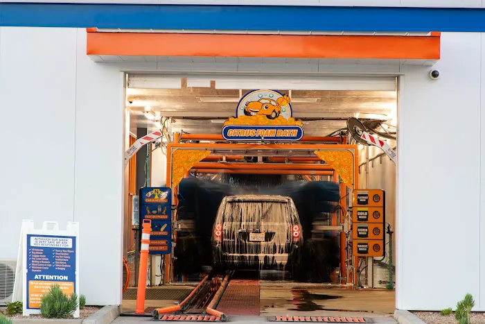 Fast5Xpress Car Wash San Bernardino 3