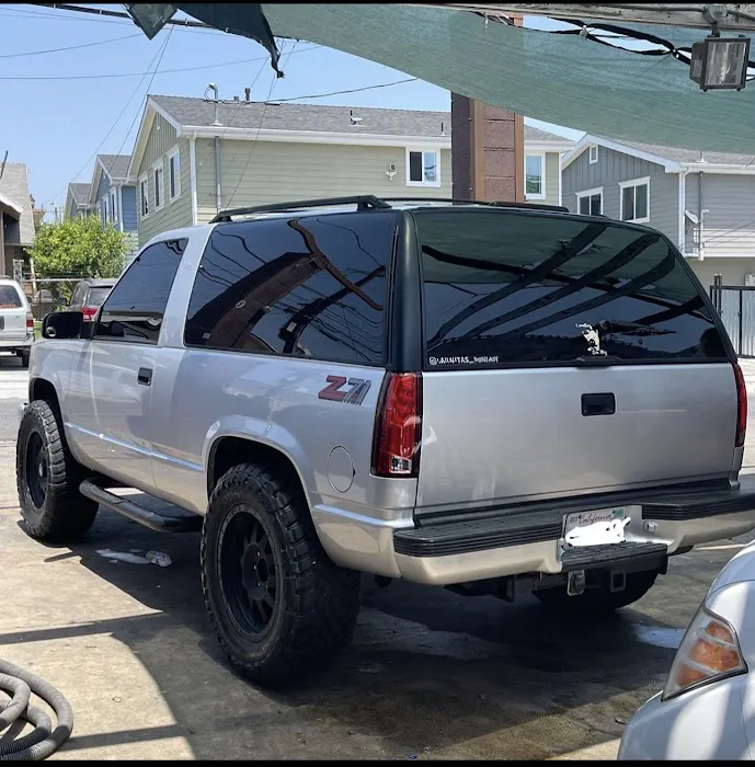 Bob's Car Wash 1