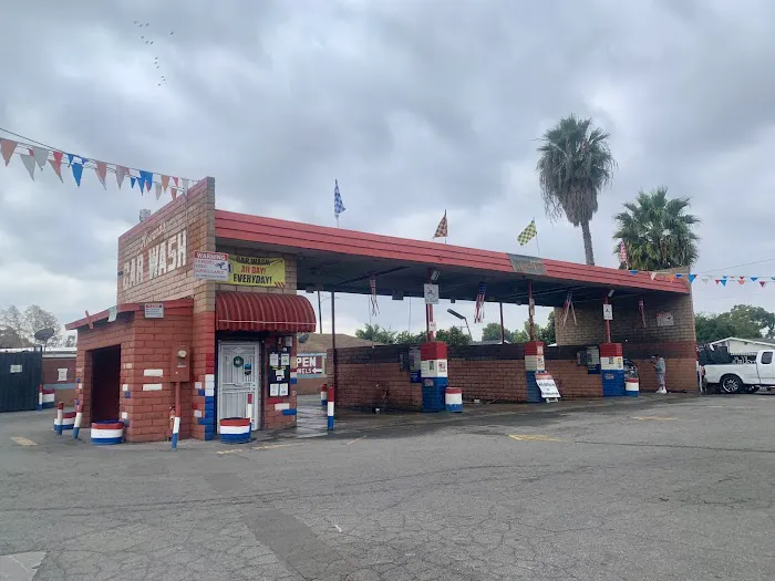 Howard's Car Wash 0