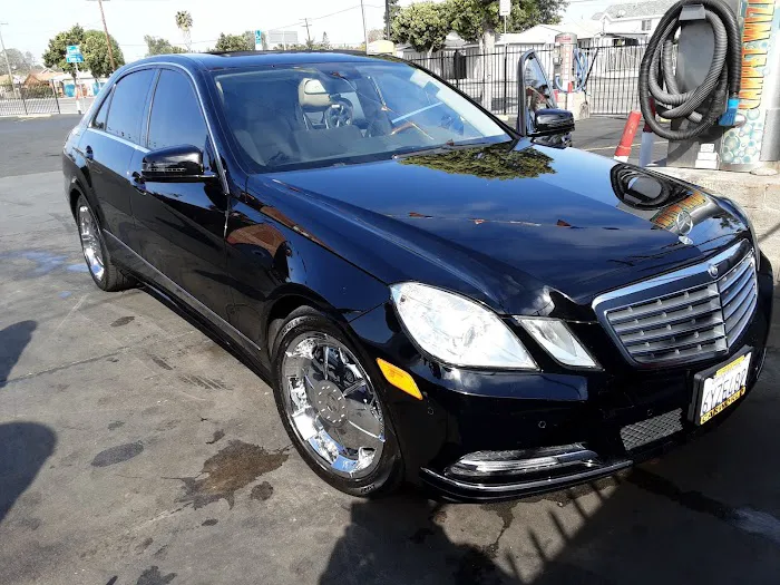 Howard's Car Wash 1
