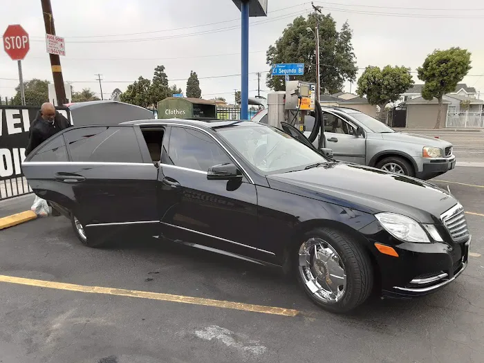 Howard's Car Wash 7