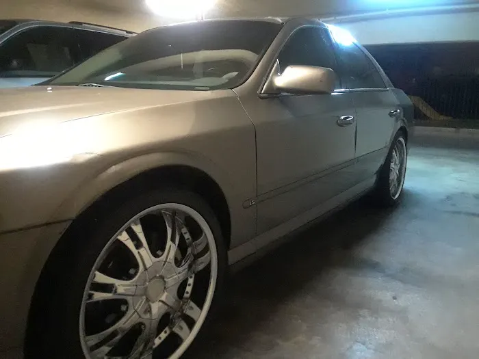 Howard's Car Wash 6