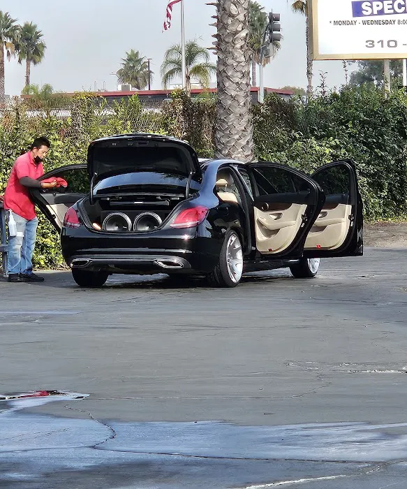 Dominguez A Car Wash 3