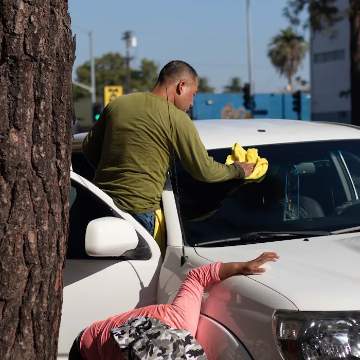 Alvaro Auto Wash & Detail 7