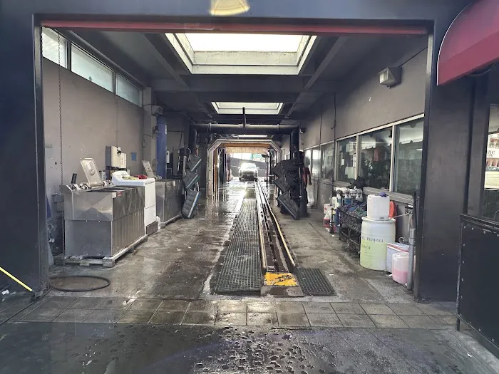 Rock n' Roll Car Wash 5