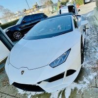 La mobile car wash and auto detailing