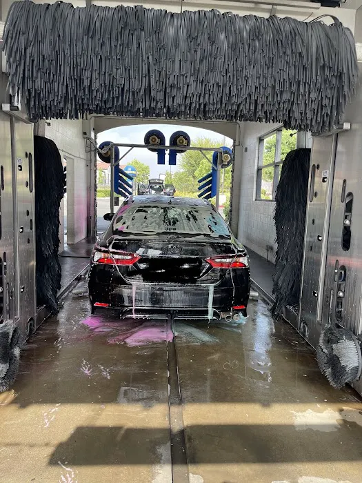 Express carwash touchless car cleaning 8