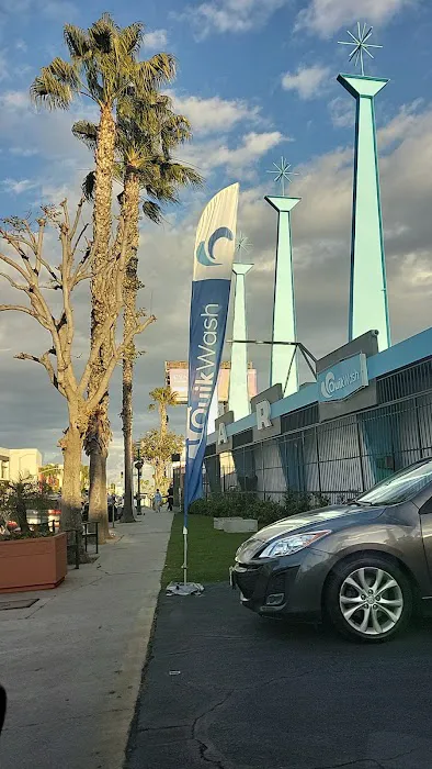 QuikWash Encino 4