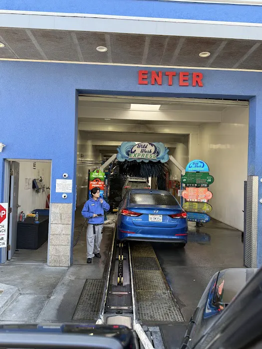 Wild Wash Express 1