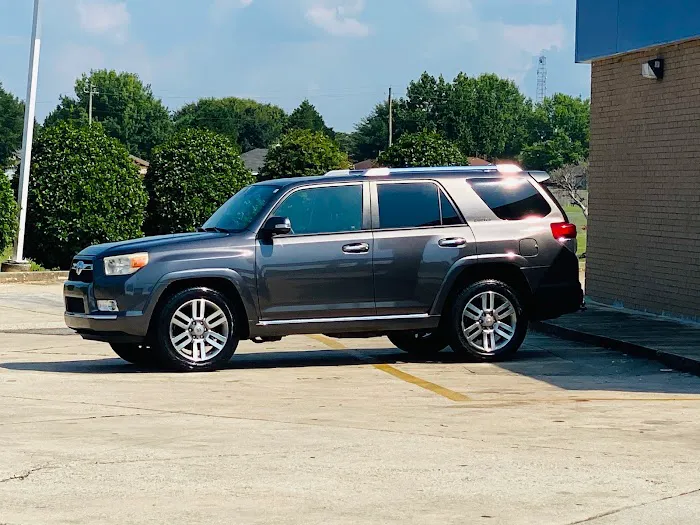 Beezy's mobile car wash and detailing services 2