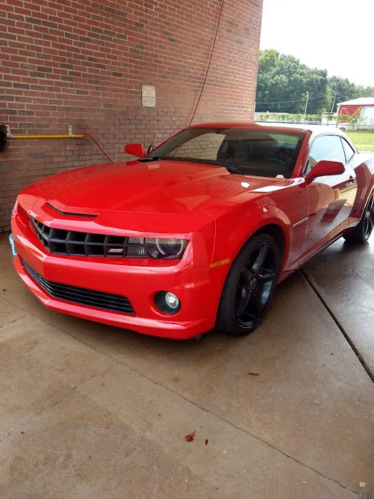 Holley's Classic Car Wash 2