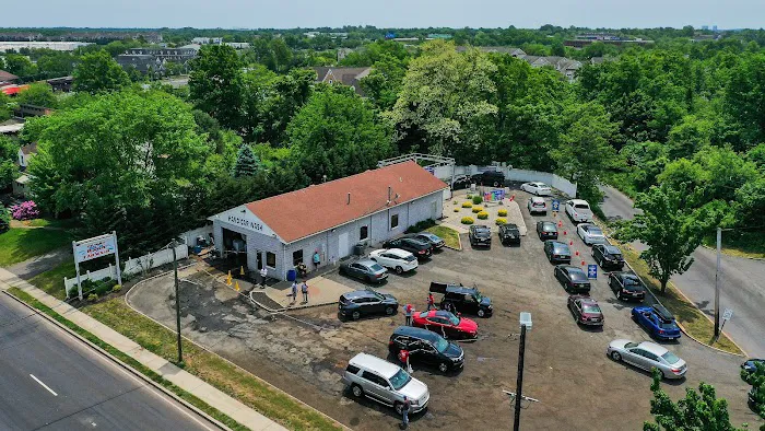 Towne Hand Car Wash 2