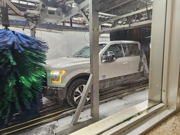 Hamilton Car Wash featuring Neoglide 0