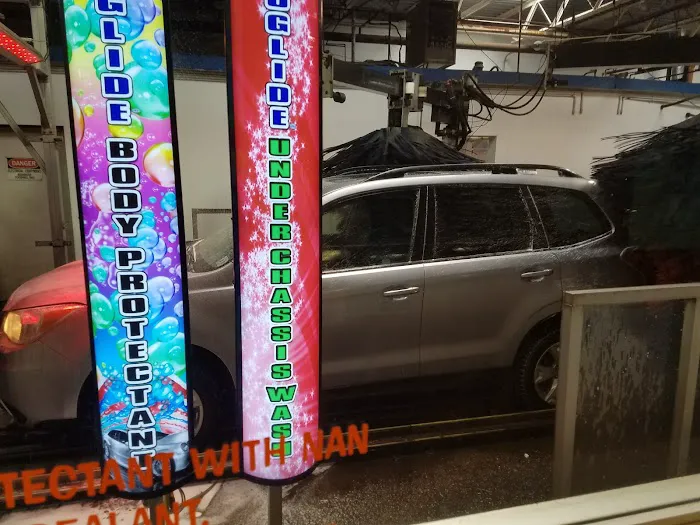 Hamilton Car Wash featuring Neoglide 2