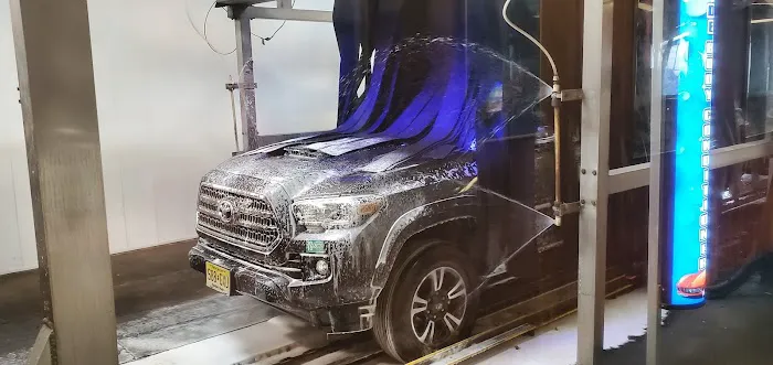 Hamilton Car Wash featuring Neoglide 8