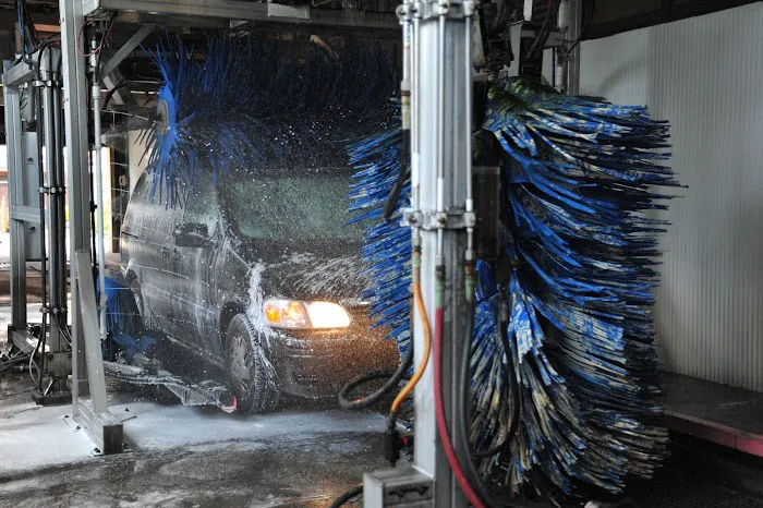 Valet Auto Wash & Express Lube Trenton 4