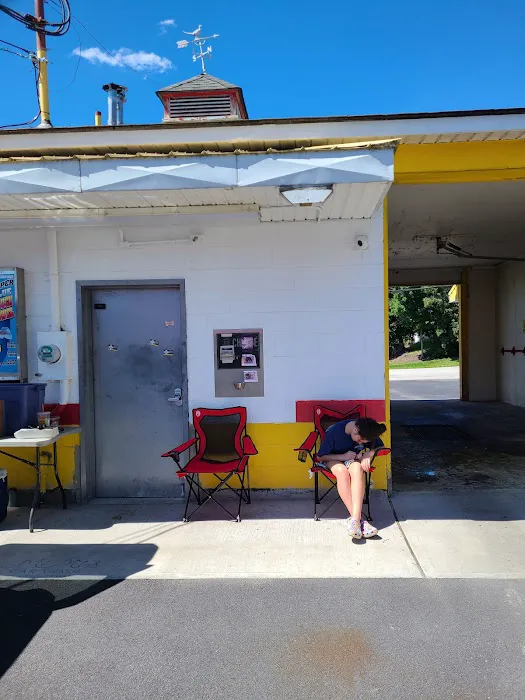 Car Wash. 24 Hrs. New Owner 7