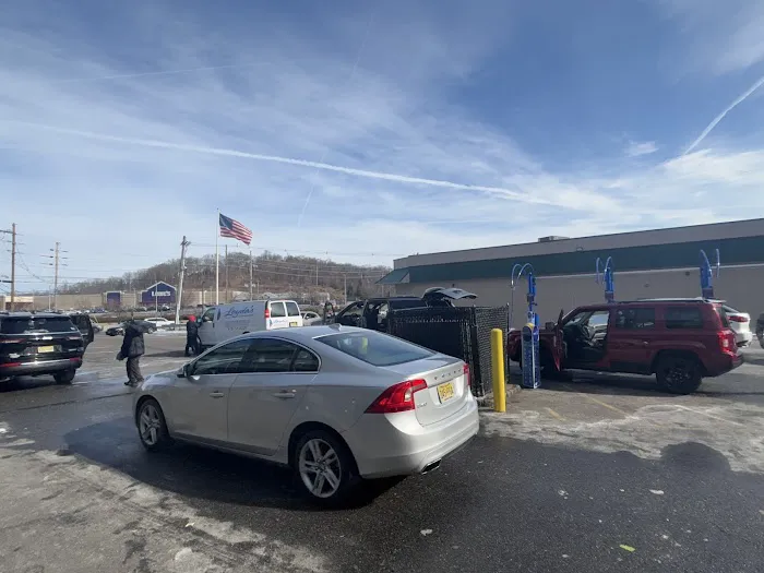 Wash Hounds Car Wash & Detailing 1