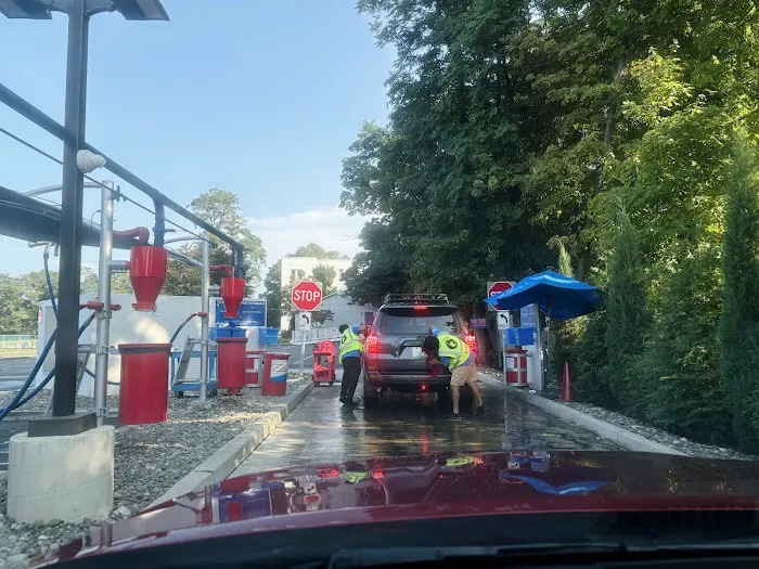 Soaring Car Wash Of Pompton Lakes 1