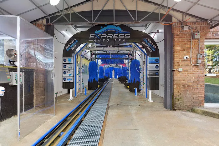 Express Auto Spa - Lakewood 0