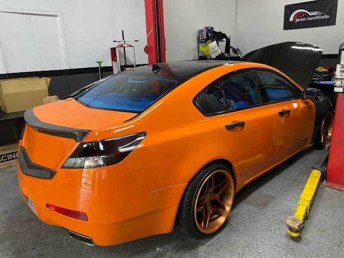 Javier Autoworks 4