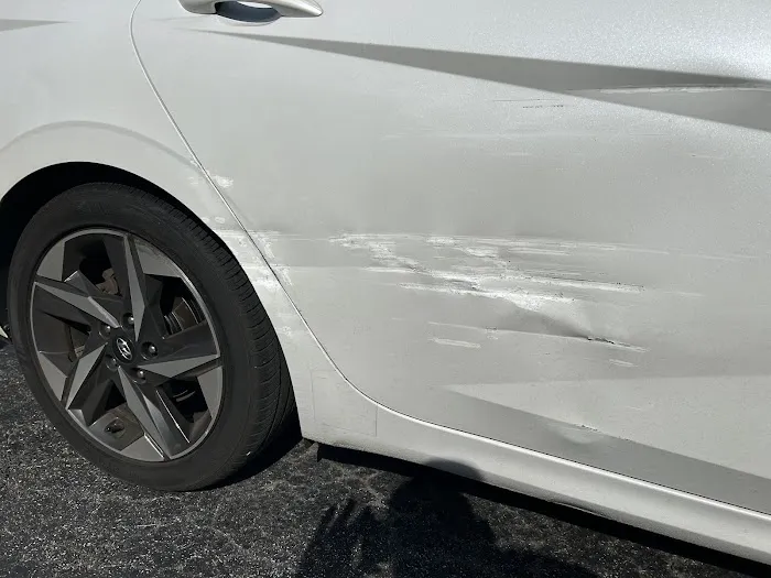 Paramount Auto Body 1