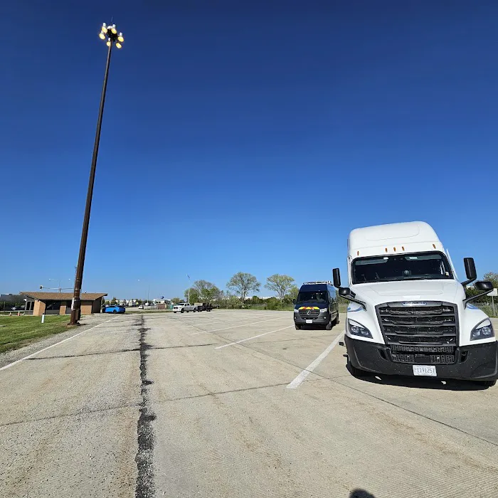 Emergency Truck and Trailer Repair 8