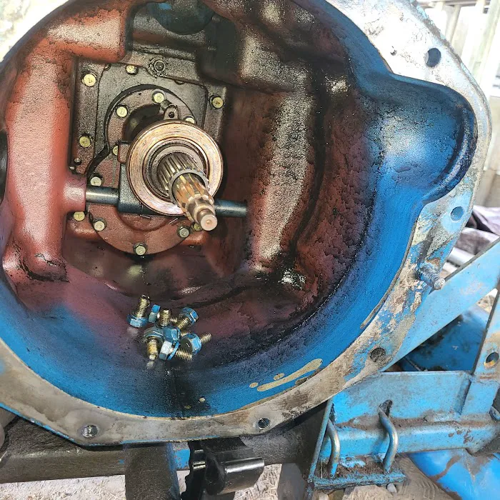 SOUTHERN OREGON FARM & EQUIPMENT REPAIR 9