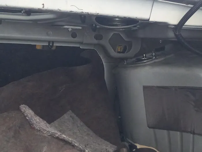 Julian's Autobody & Repairs 2