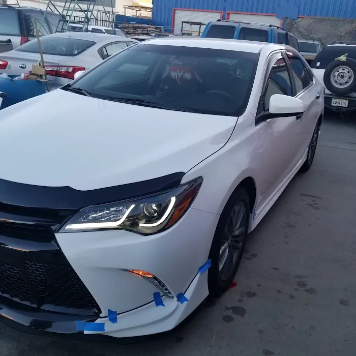 J's Auto Body Shop 5