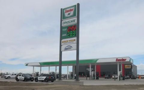 Sinclair Gas Station