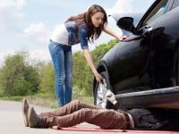 How to Effectively Handle Emergency Roadside Assistance to Save Money
