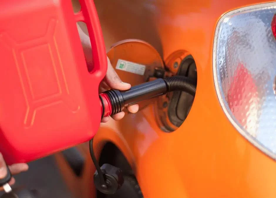 What Happens If I Run Out of Fuel in a Dangerous Place? How Towing Services Can Help