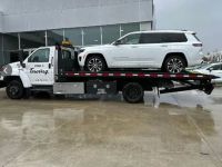 Is Towing Service Priced Based on Distance? What You Need to Know