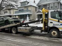 Does Towing Service Operate 24/7? Understanding Towing Availability
