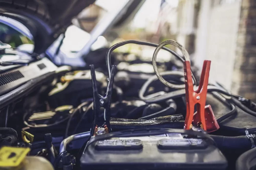 Why Does My Car Battery Keep Dying Even After Jumpstarting? Common Causes and Solutions