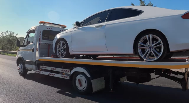 Roadside Towing for Stuck Vehicles: Your Essential Guide