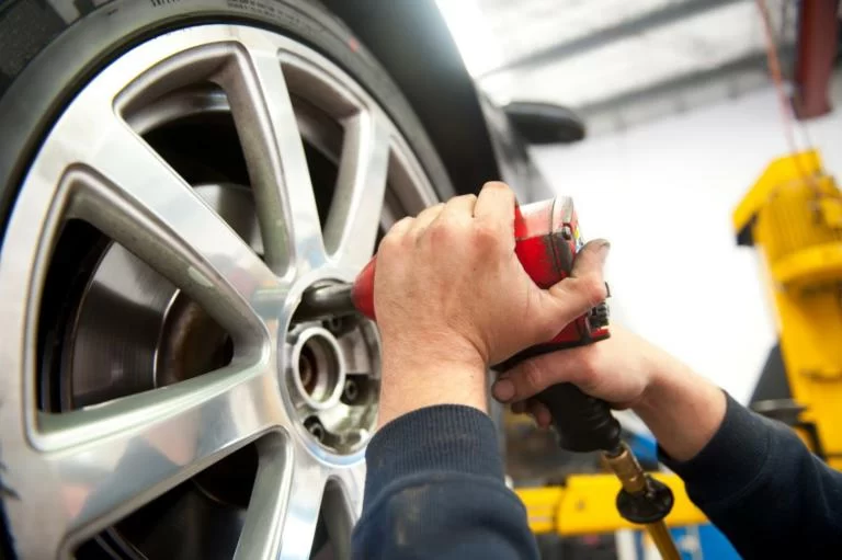 How to Solve Your Car’s Tire Issues: A Comprehensive Guide